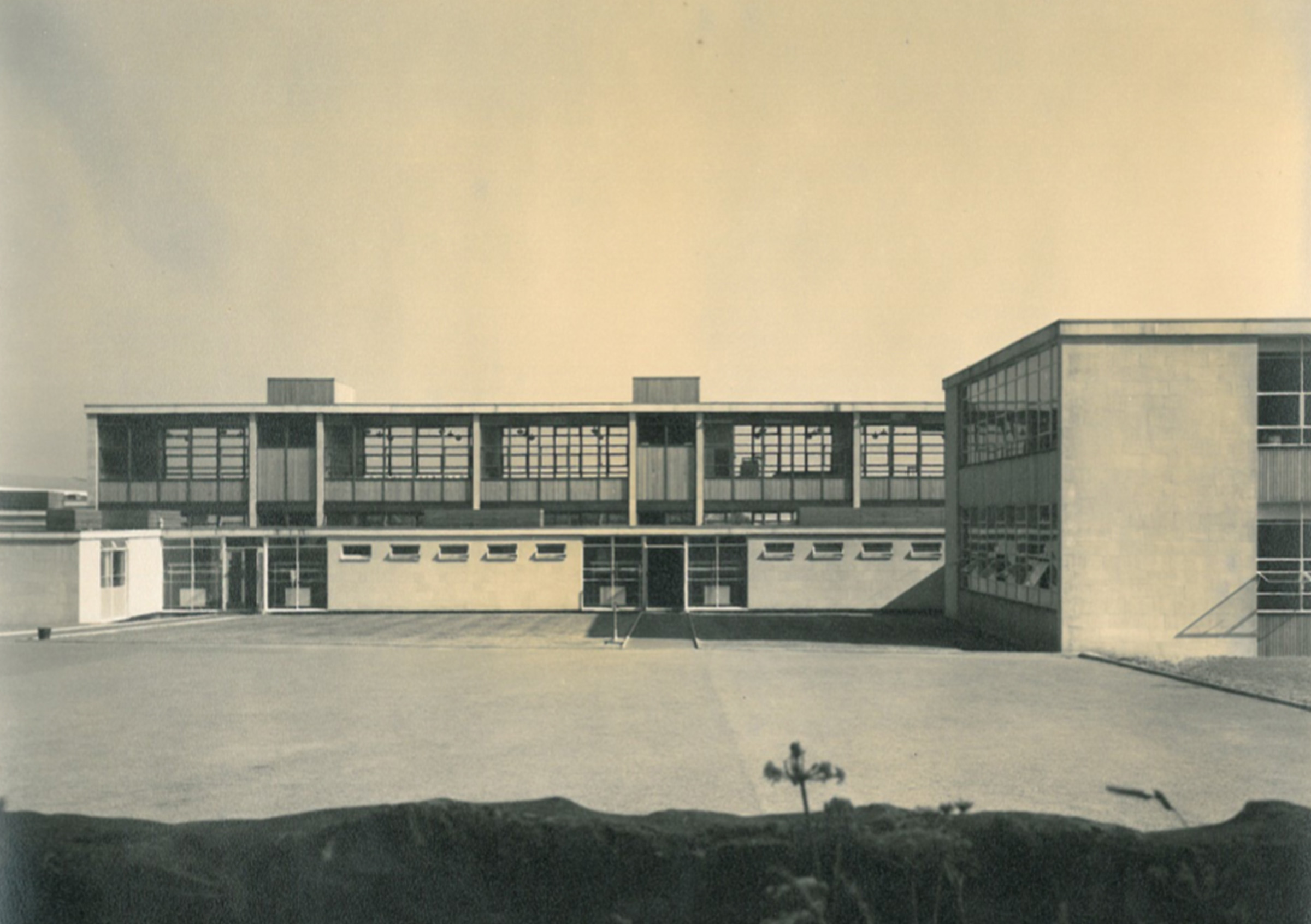 01_RAS_HISTORICAL PHOTO 1_LARGE